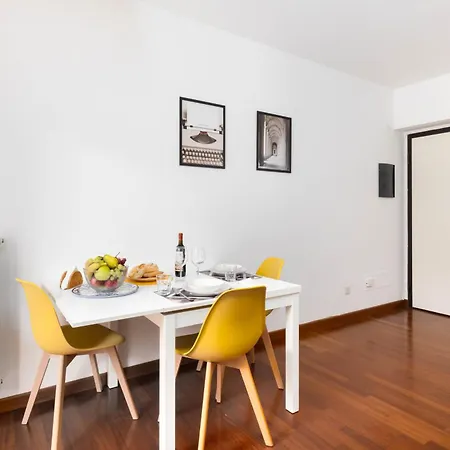 Terrace Con Parcheggio Incluso Apartamento *
