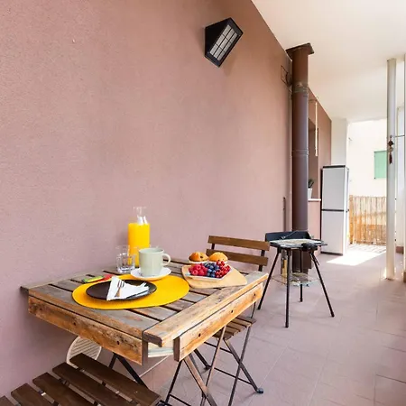 Terrace Con Parcheggio Incluso מילאנו